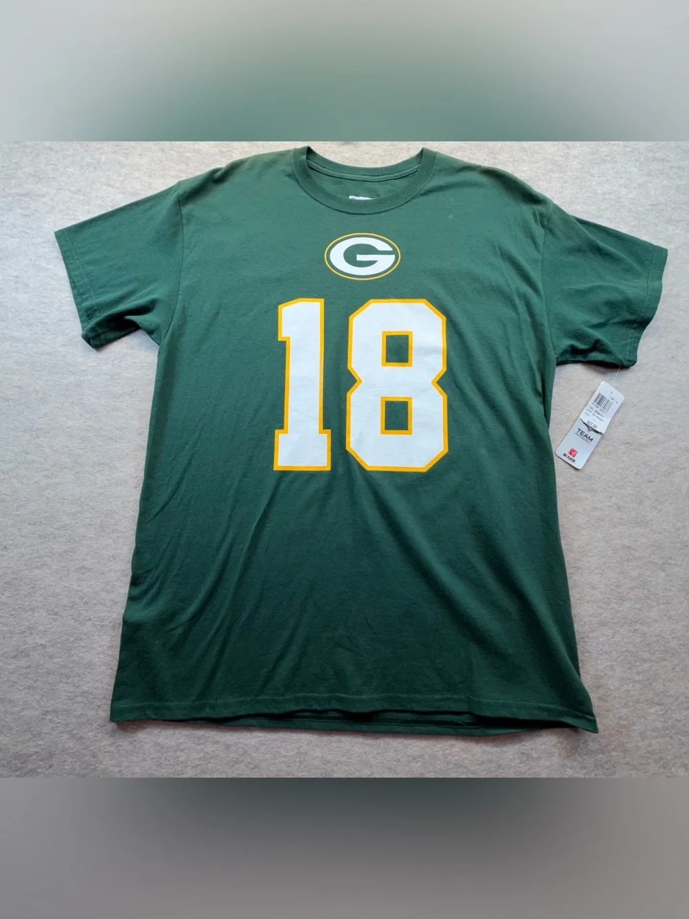 Green Bay Packers Randall Cobb #18 NFL Team Apparel T-Shirt Men’s L NWT